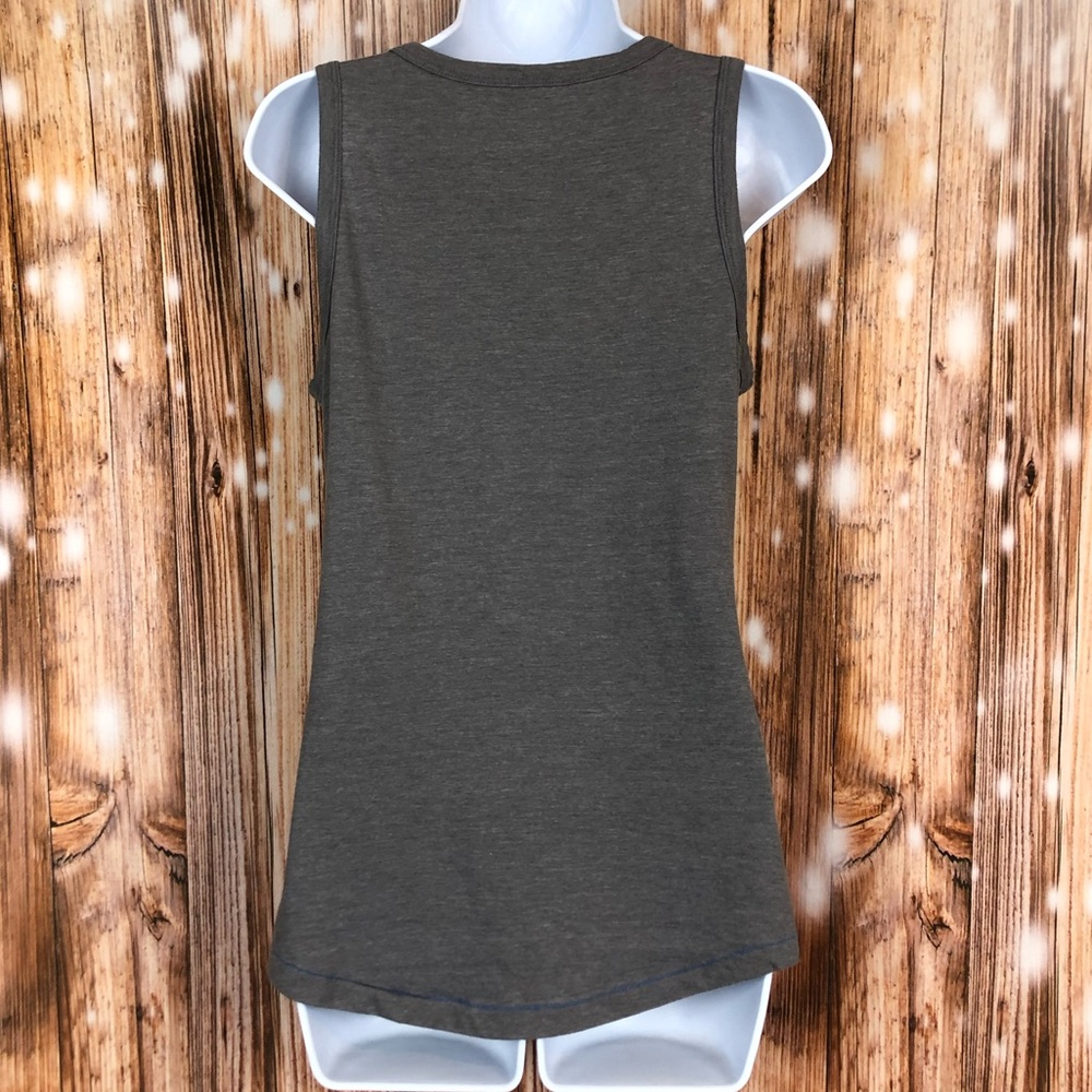 Chicago Cubs Baseball Tank Top - Picture 7 of 7